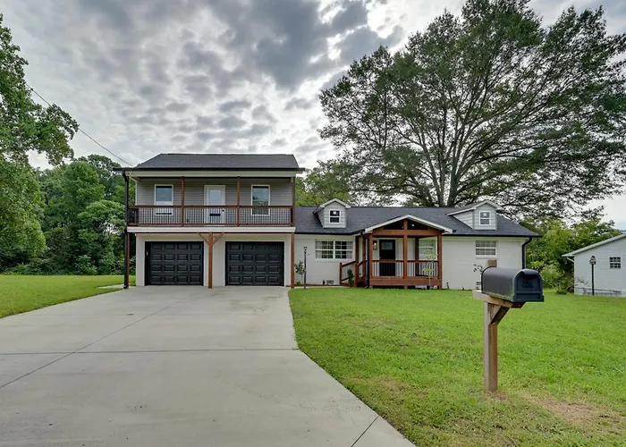 Holiday home 5 Mi To Thom-a-lex: Family-friendly Retreat *