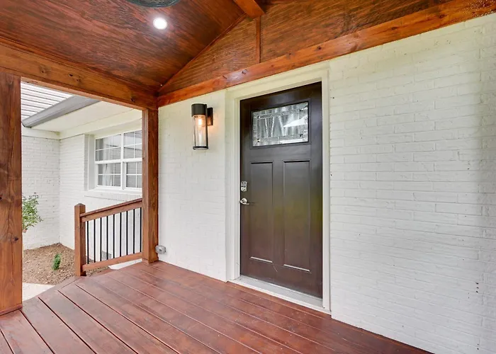 5 Mi To Thom-a-lex: Family-friendly Retreat *